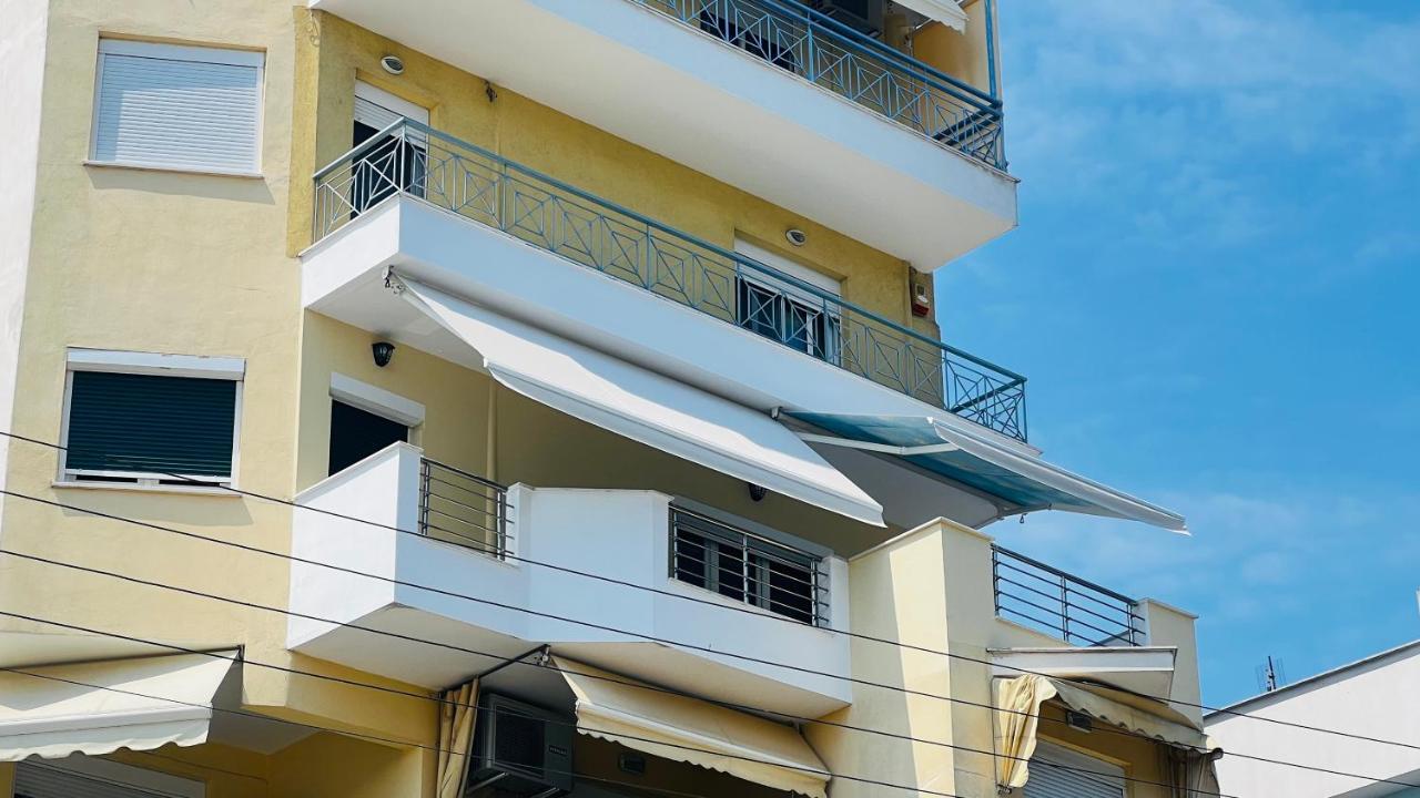 Steel & Oak Vintage Apartments Kavála Exterior photo